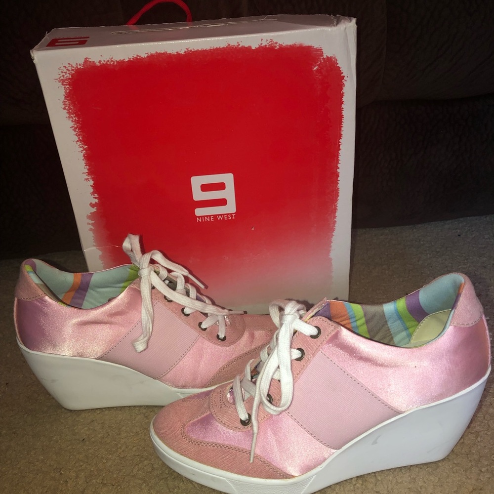 Sneaker wedges